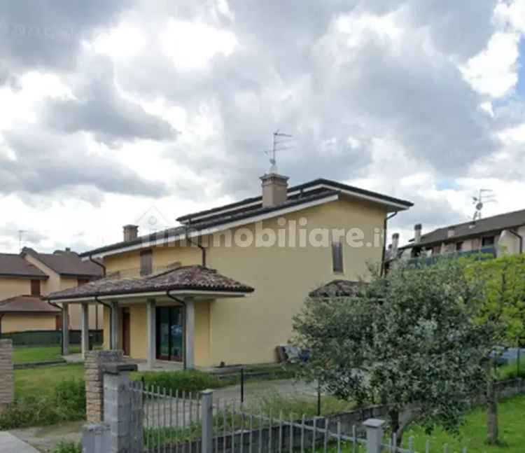 Villa all'asta via Don Aldo Bolzani, San Giorgio Bigarello