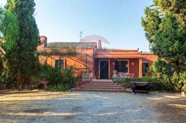 Villa in Via Francesco Caracciolo, Misterbianco, 4 locali, 2 bagni