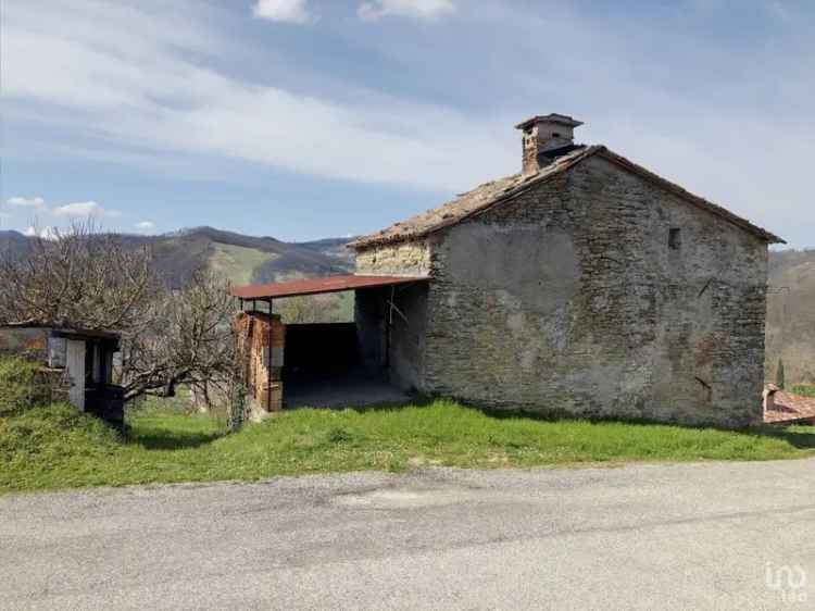 Vendita rustico 0 locali di 300 m² in Apecchio (61042) - 54638 - iad