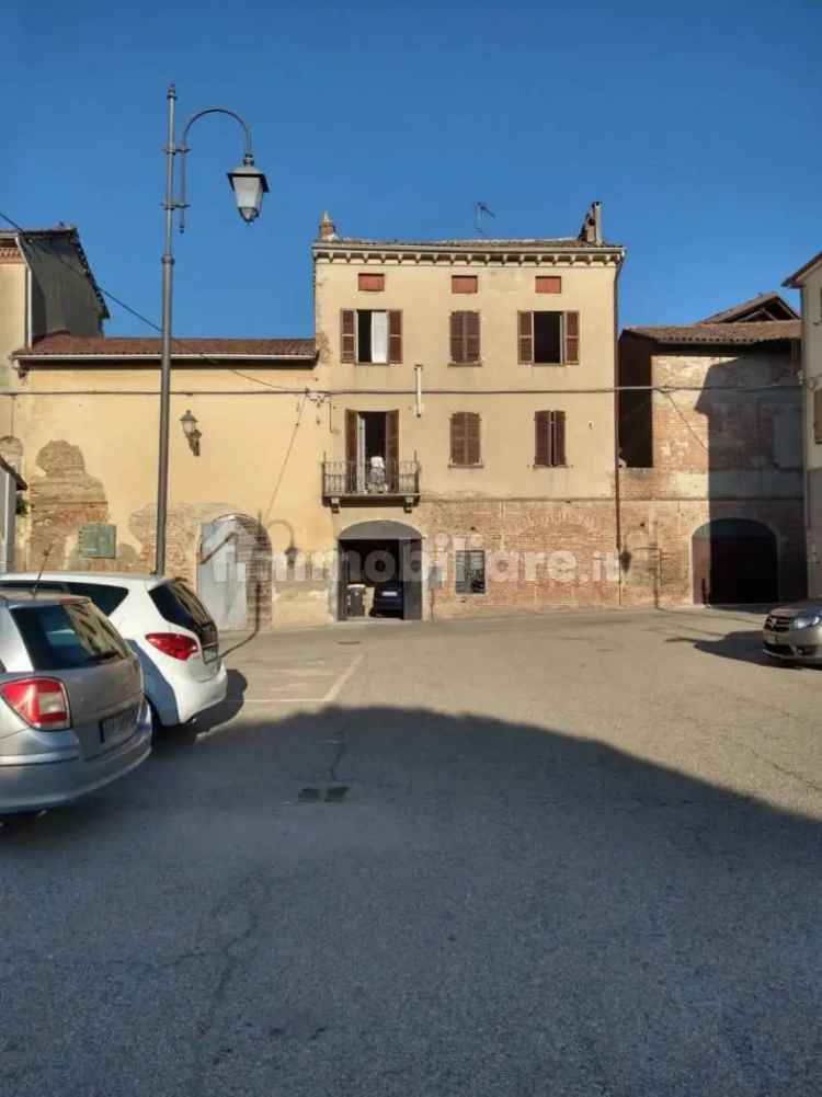 Villa unifamiliare via Roma, Cuccaro Monferrato, Lu e Cuccaro Monferrato