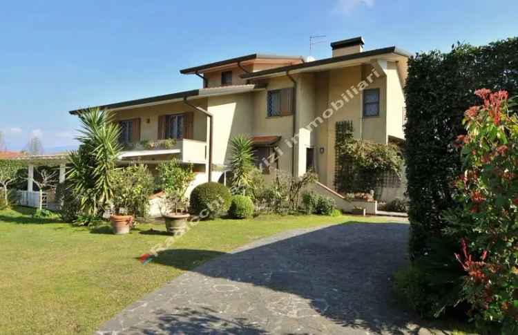 Villa unifamiliare via Dalmazia, Roma Imperiale, Forte dei Marmi