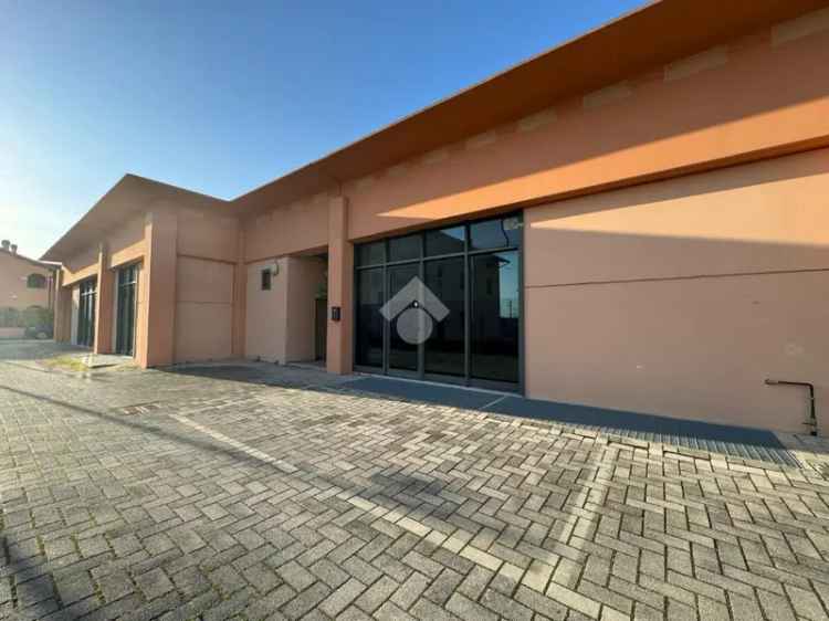 Locale Commerciale 70 mq Cannara - Ottimo Investimento