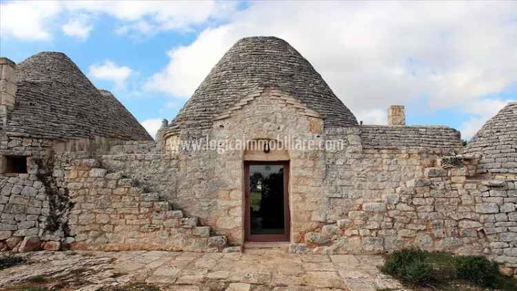 Trullo Sp14, Campanile, Fumarola, Cavalleriza, Ostuni