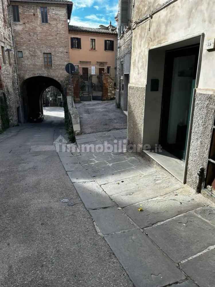 Terratetto unifamiliare via Nebbiosa, Centro Storico, Perugia