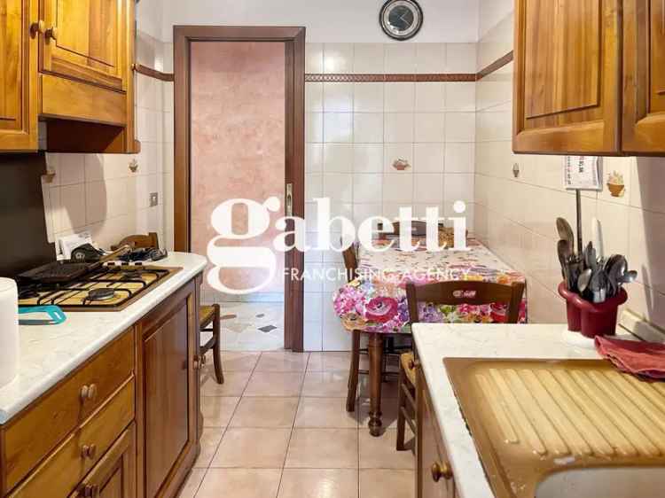 Appartamento in Via Roviano , 0, Roma (RM)