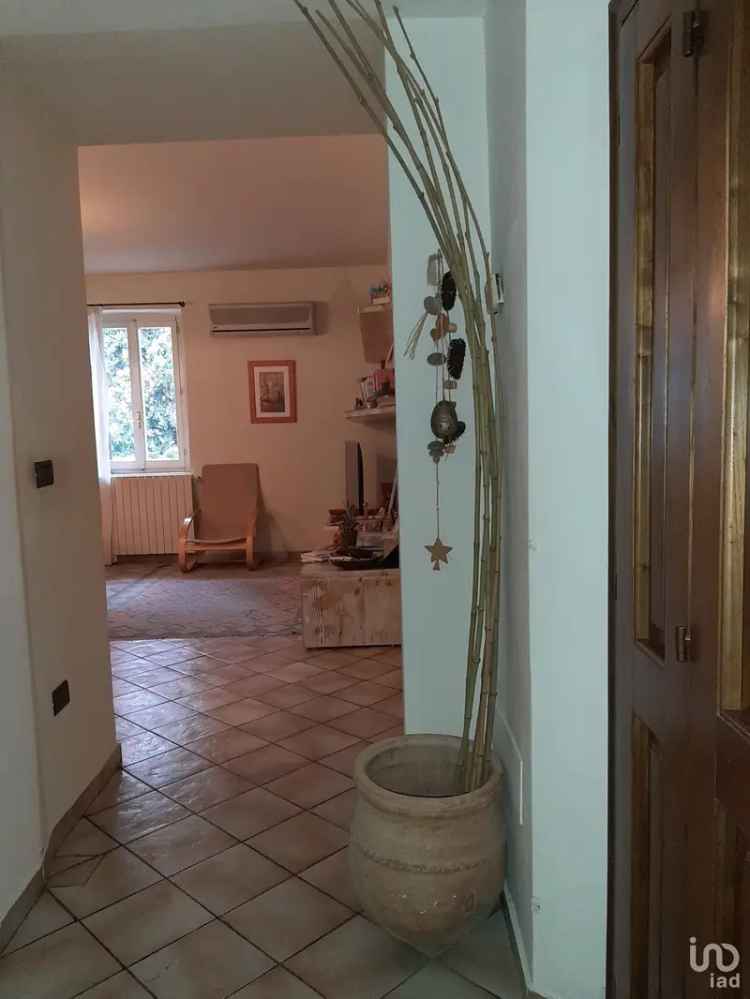 Vendita quadrilocale di 97 m² a Spello (06038) - 49358 - iad