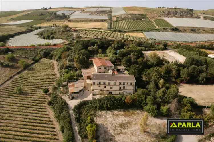 Villa plurifamiliare Strada Statale Agrigentina, Canicattì