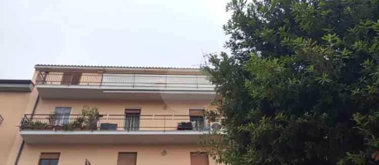 Appartamento in VIA ALFREDO FUSCO, Castelforte, 5 locali, 105 m²