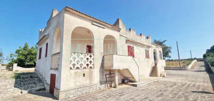 Villa bifamiliare Strada Franzullo, Martina Franca