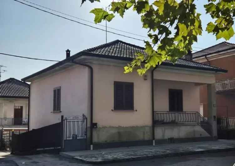 Villa in Via marche 18, Cesano Maderno, 6 locali, 2 bagni, 220 m²