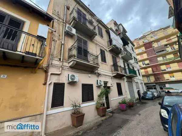 Appartamento In Affitto in Via Giotto, Palermo, Sicilia