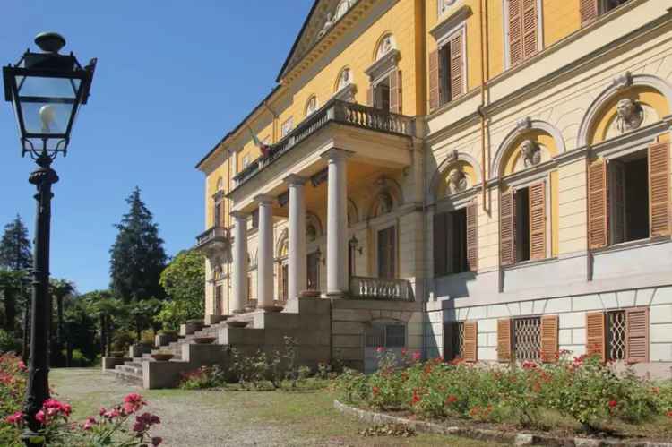 Villa in Via Sempione, Meina, 30 locali, 3726 m², ottimo stato