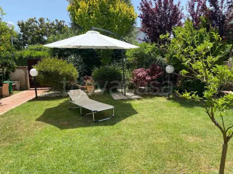 Villa a Schiera in in affitto da privato a Sabaudia via Solano, 5