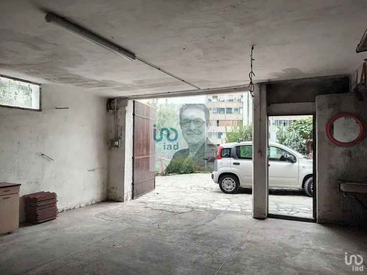 Vendita villa Bifamiliare 5 locali di 200 m² in Genova (16159) - 103389 - iad