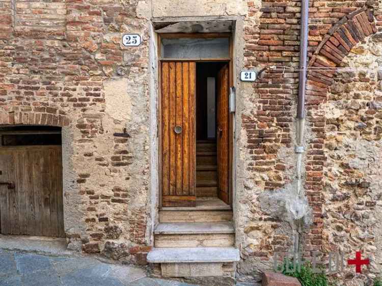 Quadrilocale via Vittorio Emanuele, Centro, Monticiano