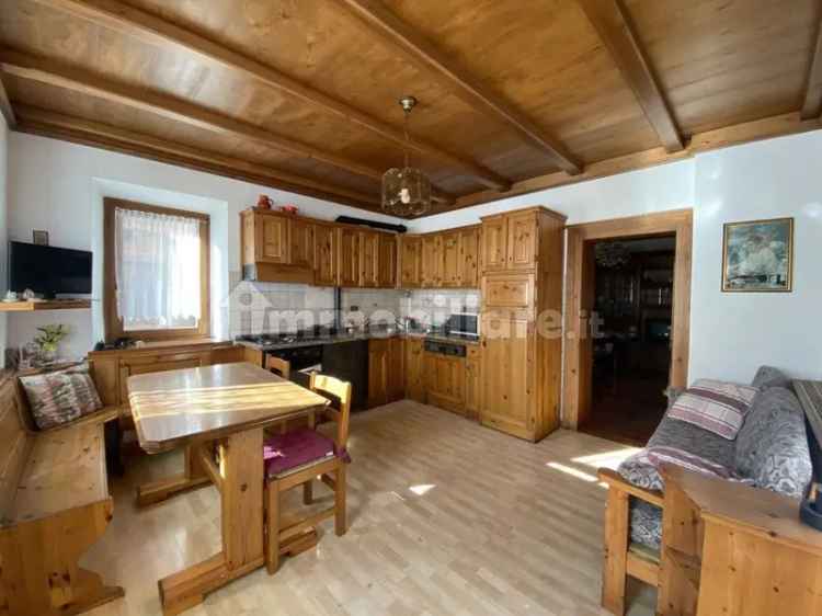 Villa a schiera via Dante,32, Auronzo, Auronzo di Cadore