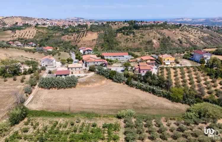 Vendita rustico 10 locali di 500 m² in Notaresco (64024) - 78592 - iad