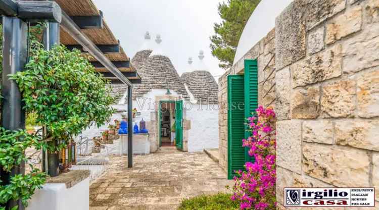 Trullo Sp14, Campanile, Fumarola, Cavalleriza, Ostuni