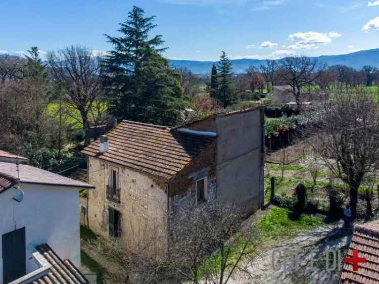 Casale via Madonna del Piano, Contigliano