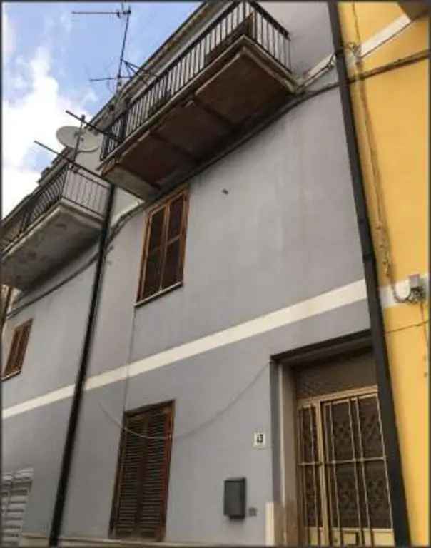 Appartamento in VIA SAN MARCO, Sonnino, 6 locali, 184 m² in vendita