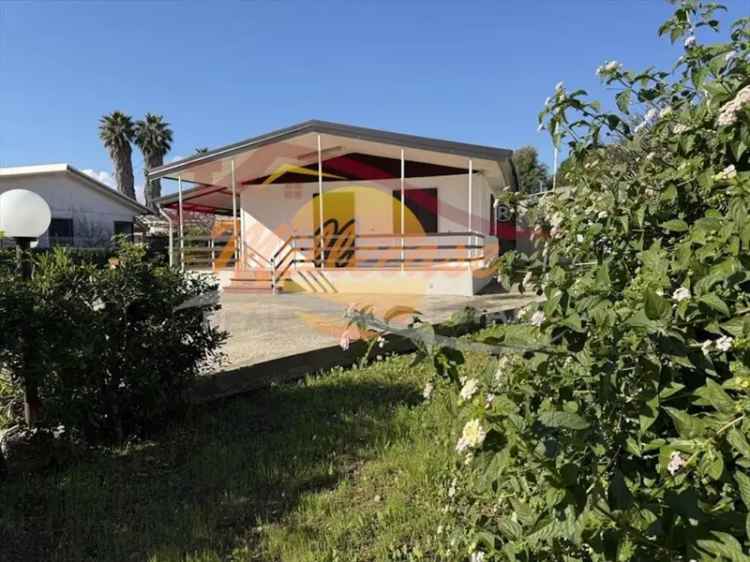 Villa in Via del Dotto, Siracusa, 3 locali, 1 bagno, giardino privato