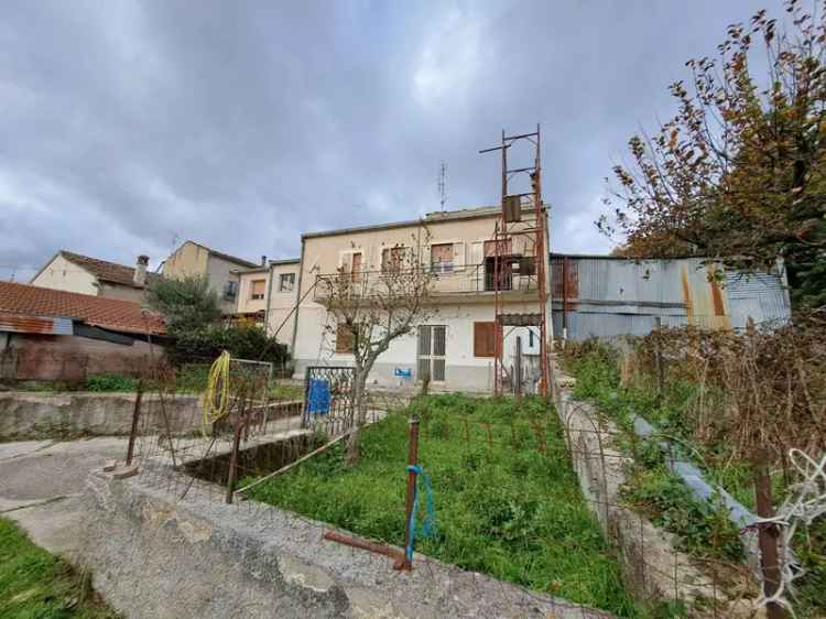 Casa colonica Santa Maria in Pantano, Santa Maria In Pantano, Macchiagodena