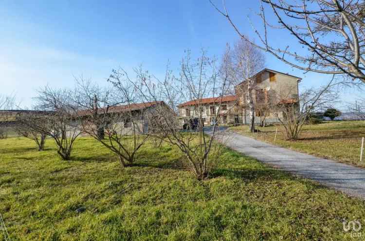 Vendita casa 10 locali di 230 m² in Prunetto (12077) - 113535 - iad