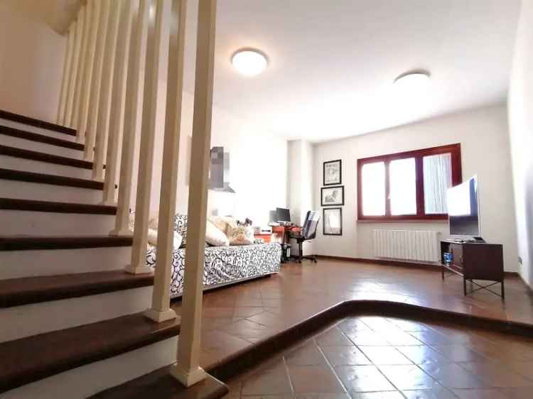 Villa a schiera in Via berlinguer, Vaiano, 6 locali, 3 bagni, 200 m²