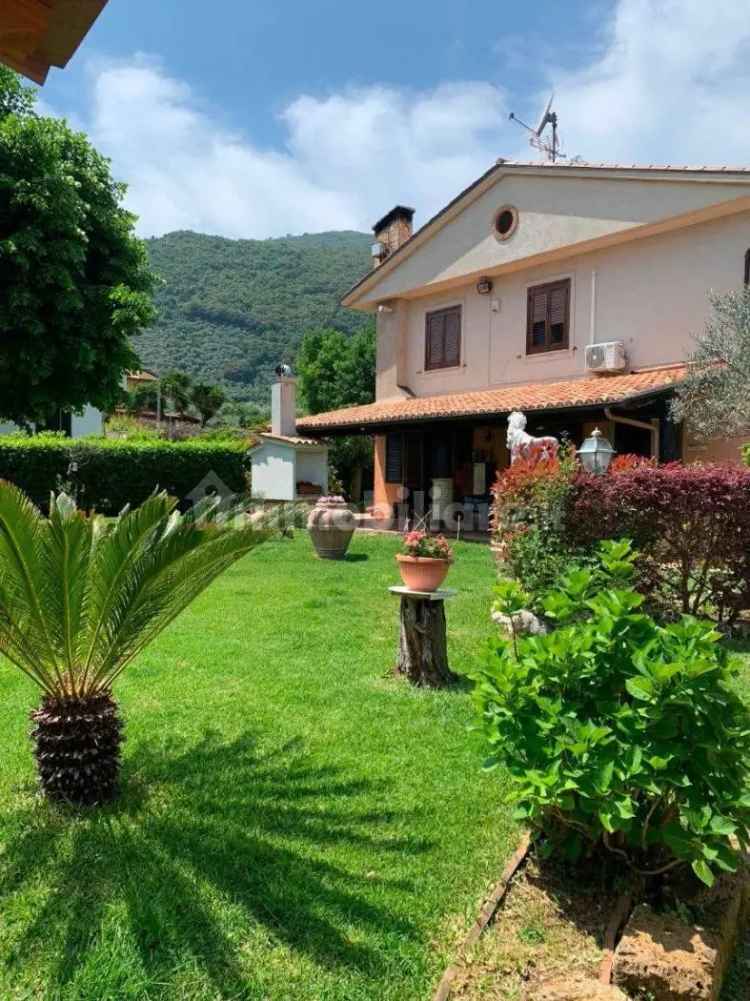 Villa unifamiliare via Provinciale San Magno, Centro, Monte San Biagio