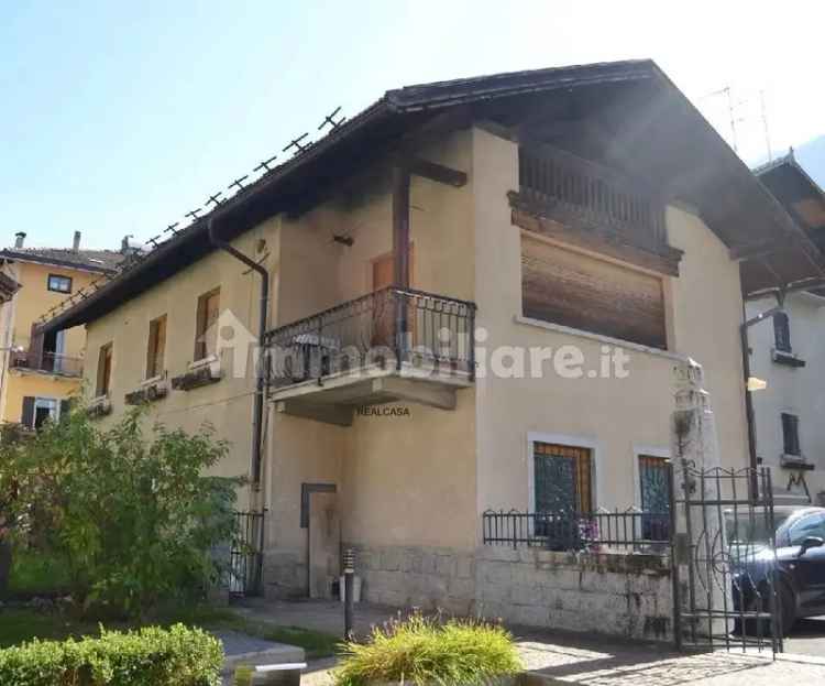 Villa unifamiliare via San Vigilio 58, Centro, Spiazzo