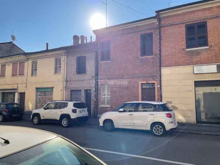 Terratetto unifamiliare corso Porta Po 157, San Paolo, Ferrara