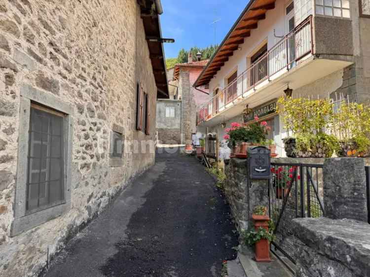 Quadrilocale via dei Castagni, Trefiumi, Monchio delle Corti