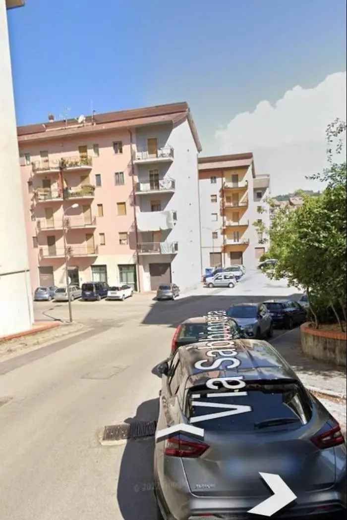 Appartamento via Sabbioneta, Centro, Potenza