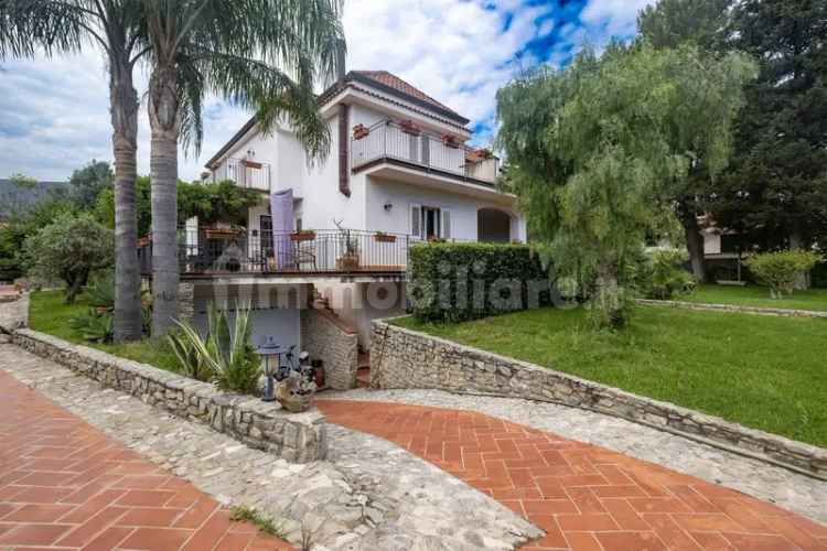 Villa unifamiliare via Giuseppe Lanza di Scalea 2490, Cardillo, Palermo