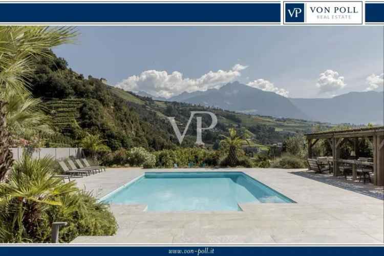 Villa di Lusso con Piscina e Vista Panoramica