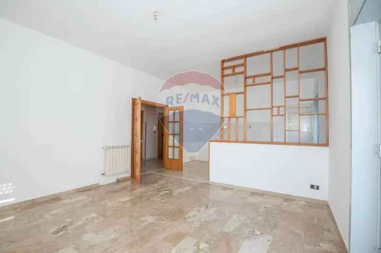 Appartamento in Via agrigento, Caltagirone, 5 locali, 2 bagni, 98 m²