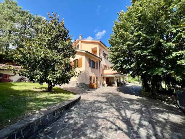 Villa singola in VIA 13 MARTIRI DI KINDU', Fabriano, 15 locali, 418 m²