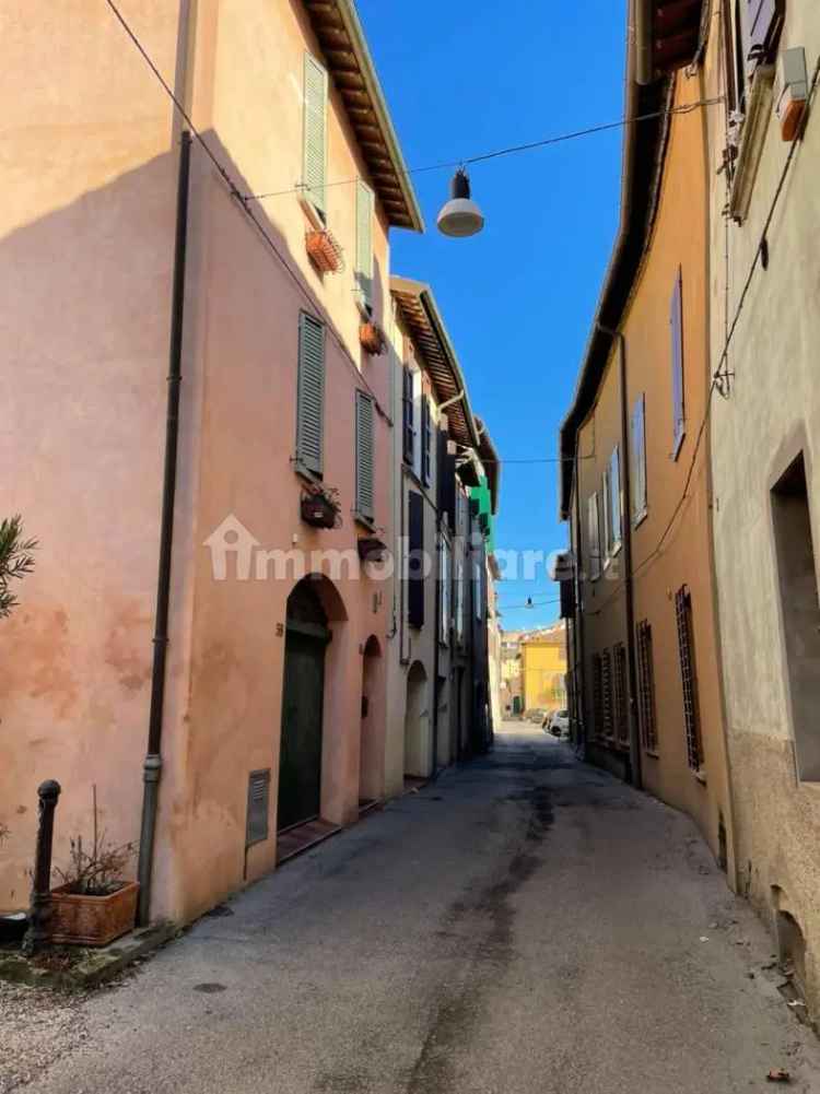 Terratetto unifamiliare piazza Martelli, Centro, Castrocaro Terme e Terra del Sole