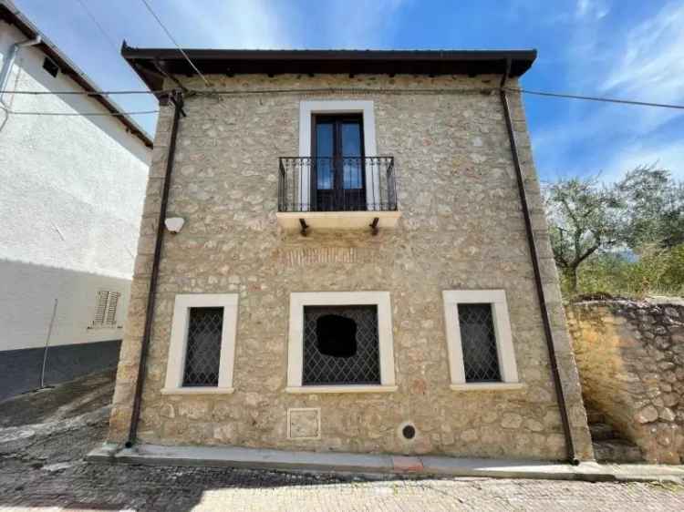 Casa Cielo Terra  in vendita a Ofena, Cappuccini