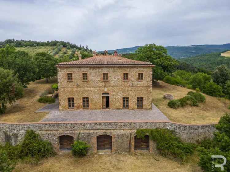 Casale via delle Mura, Pomarance