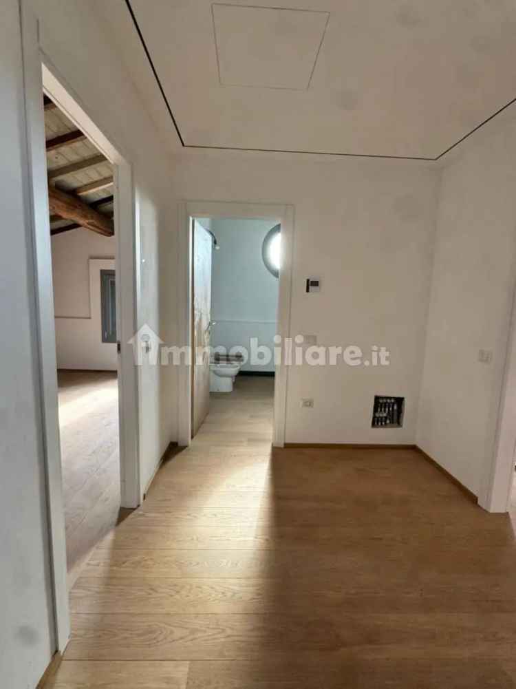 Villa unifamiliare, nuova, 140 m², Bagnolo San Vito