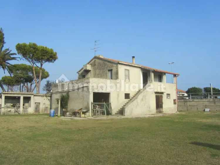 Villa unifamiliare Strada Statale 16 Adriatica, Martinsicuro