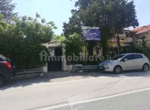 Villa all'asta via Nazionale, 164, 98141 Giampilieri Marina Italia, Messina