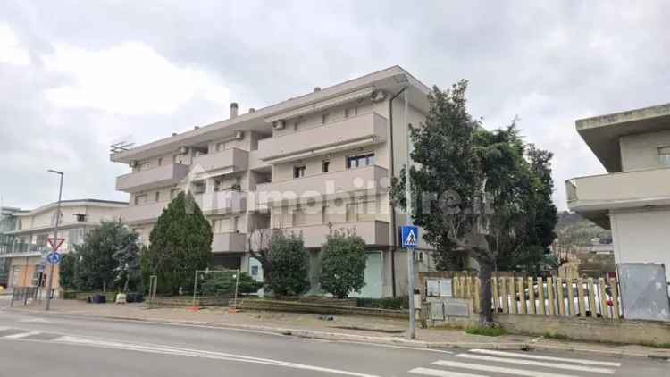 Appartamento via Cavour,  12, Sambuceto, San Giovanni Teatino