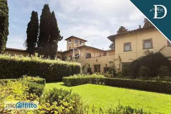 Villa In Affitto in Firenze, Toscana