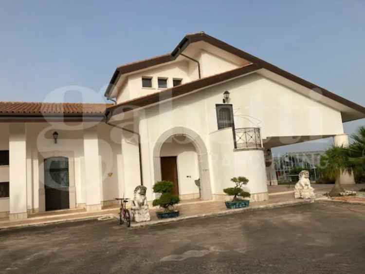 Villa in Statale 18, Eboli, 10 locali, 600 m², multilivello in vendita