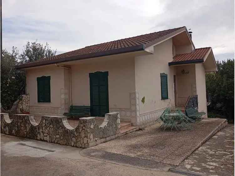 Casa Indipendente in vendita  a Veroli