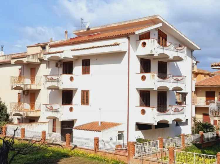 Villa in Via OPERAI 14/14A, Pace del Mela, 9 locali, 5 bagni, arredato