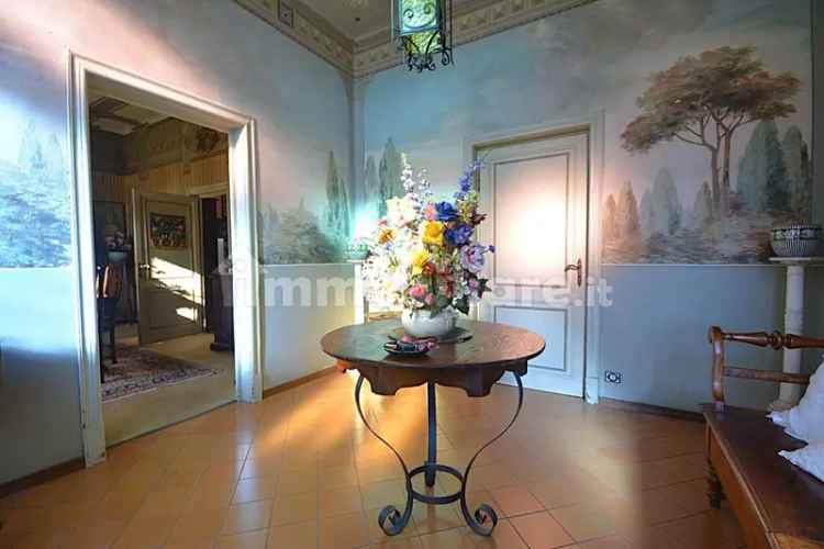 Villa unifamiliare viale San Gemignano, Ponte a Moriano, Lucca