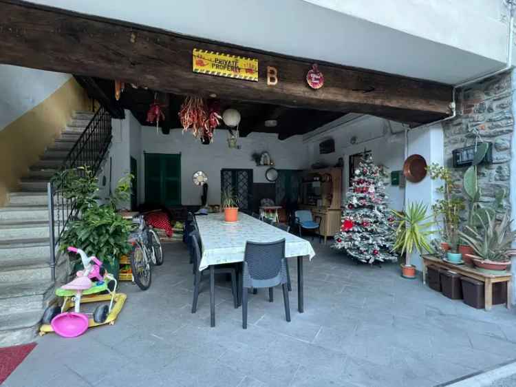 Appartamento oltre 5 locali in vendita in vicolo santo stefano 6, Canzo -  n° 533144